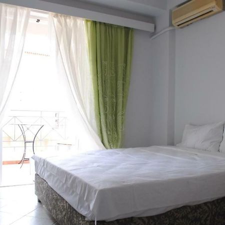 Kolokotroni'S Apartment นาฟปลิโอ ภายนอก รูปภาพ