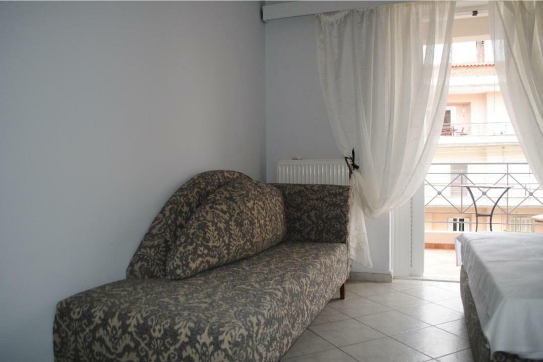 Kolokotroni'S Apartment นาฟปลิโอ ภายนอก รูปภาพ